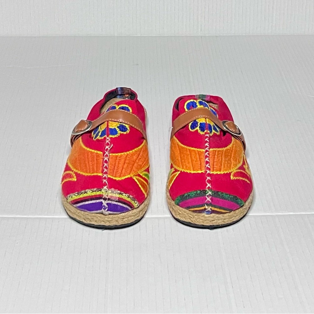 Linen Embroidered Clogs - Picture 5 of 13